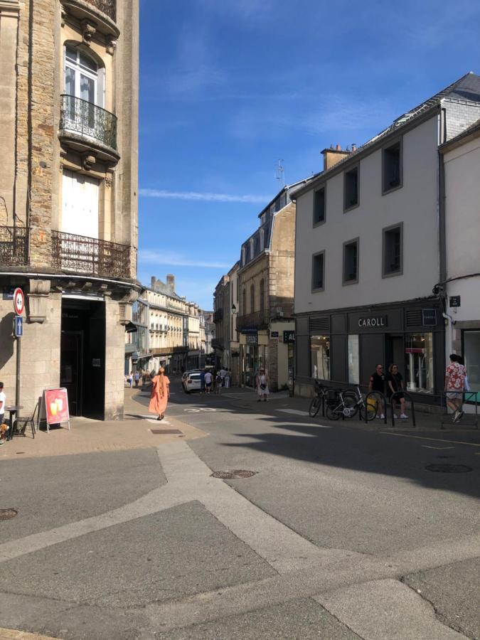 Au Coeur De Vannes - Vue Sur Les Remparts - 2 Ch Esterno foto